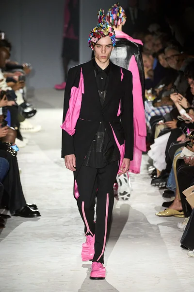 Look 12